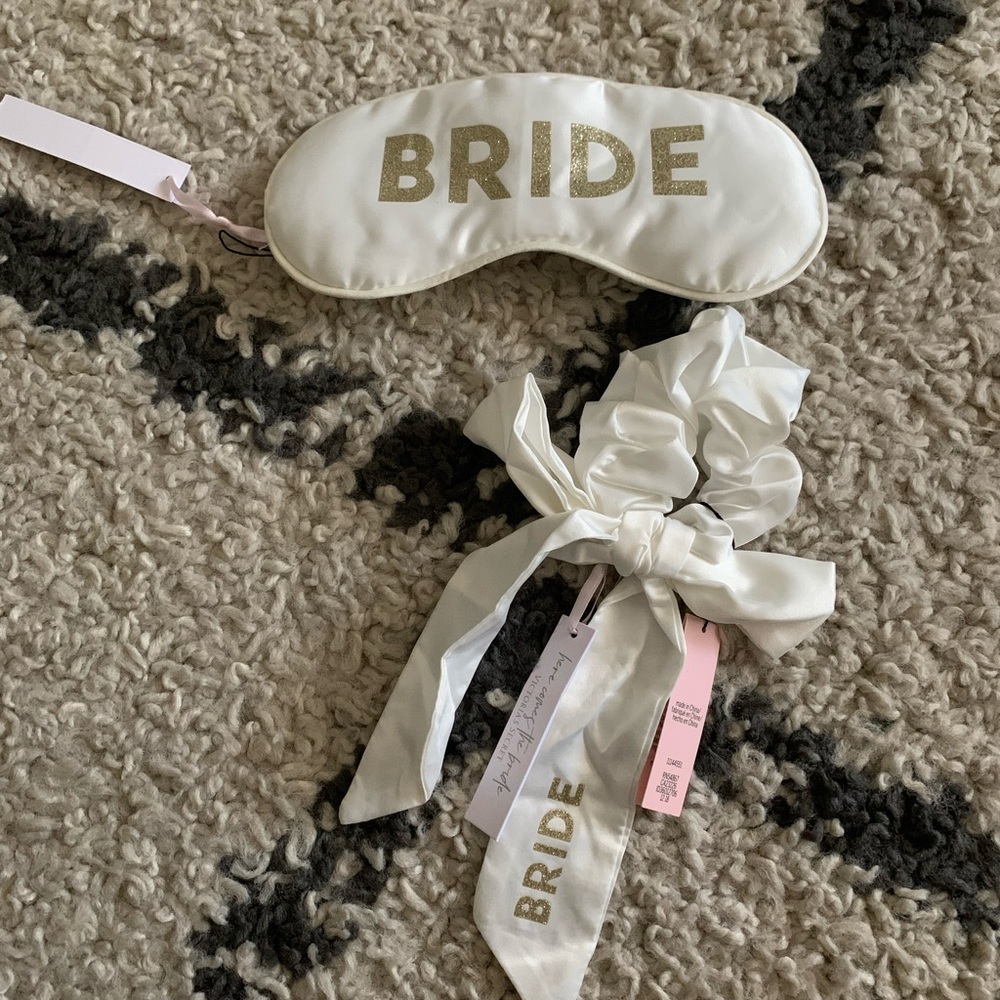 Bride eye mask and scrunchie NWT